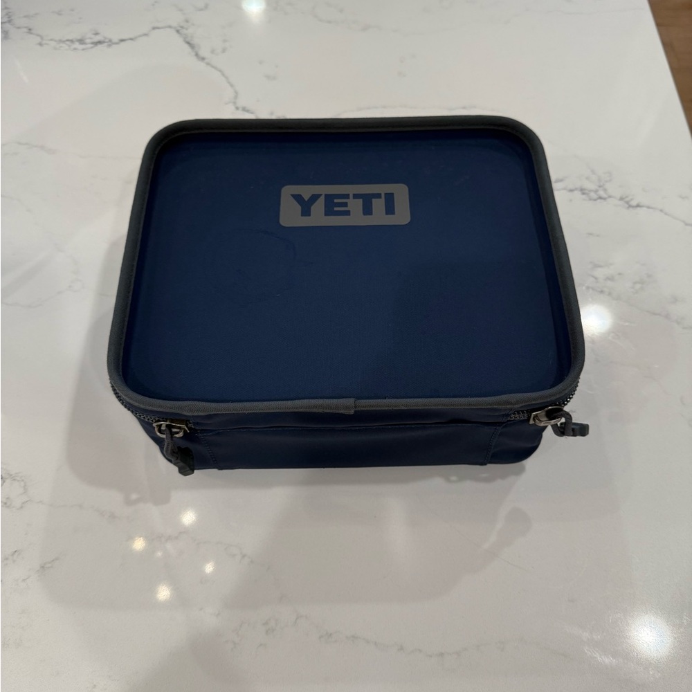 YETI Navy Blue Day Trip Lunch Box